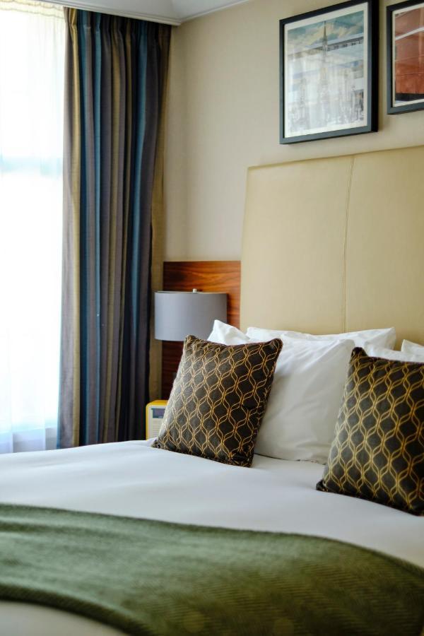 The Clermont London, Charing Cross Hotel Exterior photo