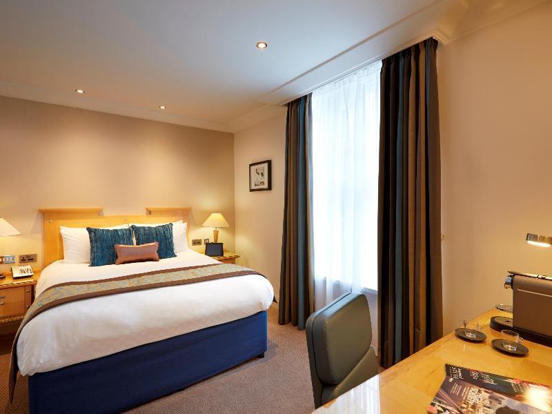 The Clermont London, Charing Cross Hotel Exterior photo