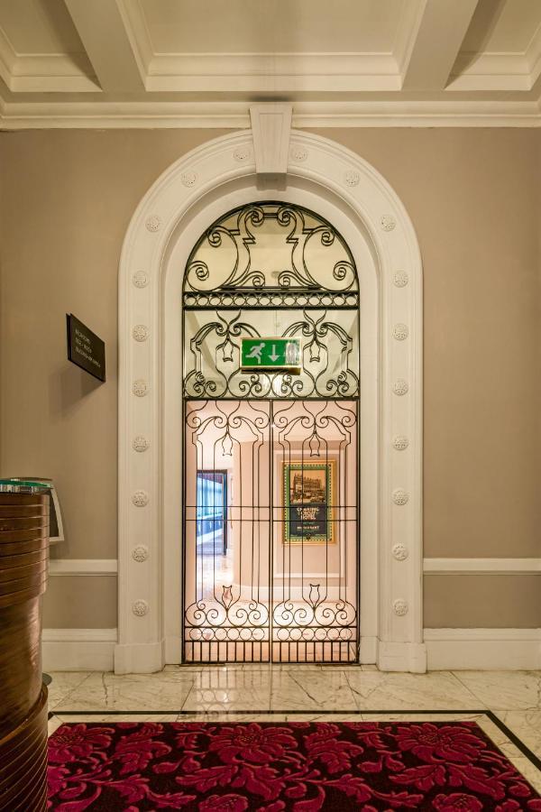 The Clermont London, Charing Cross Hotel Exterior photo
